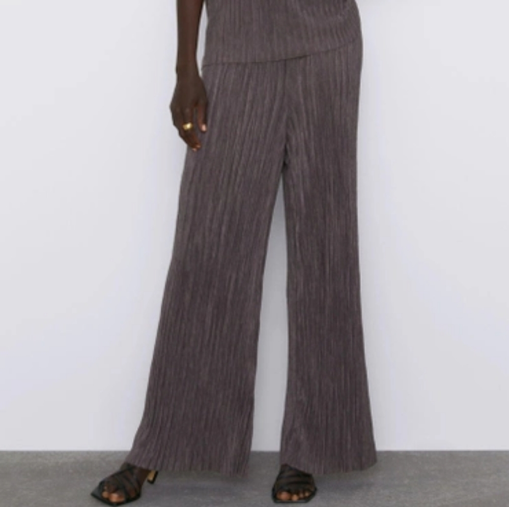 Zara - Palazzo pants in size S